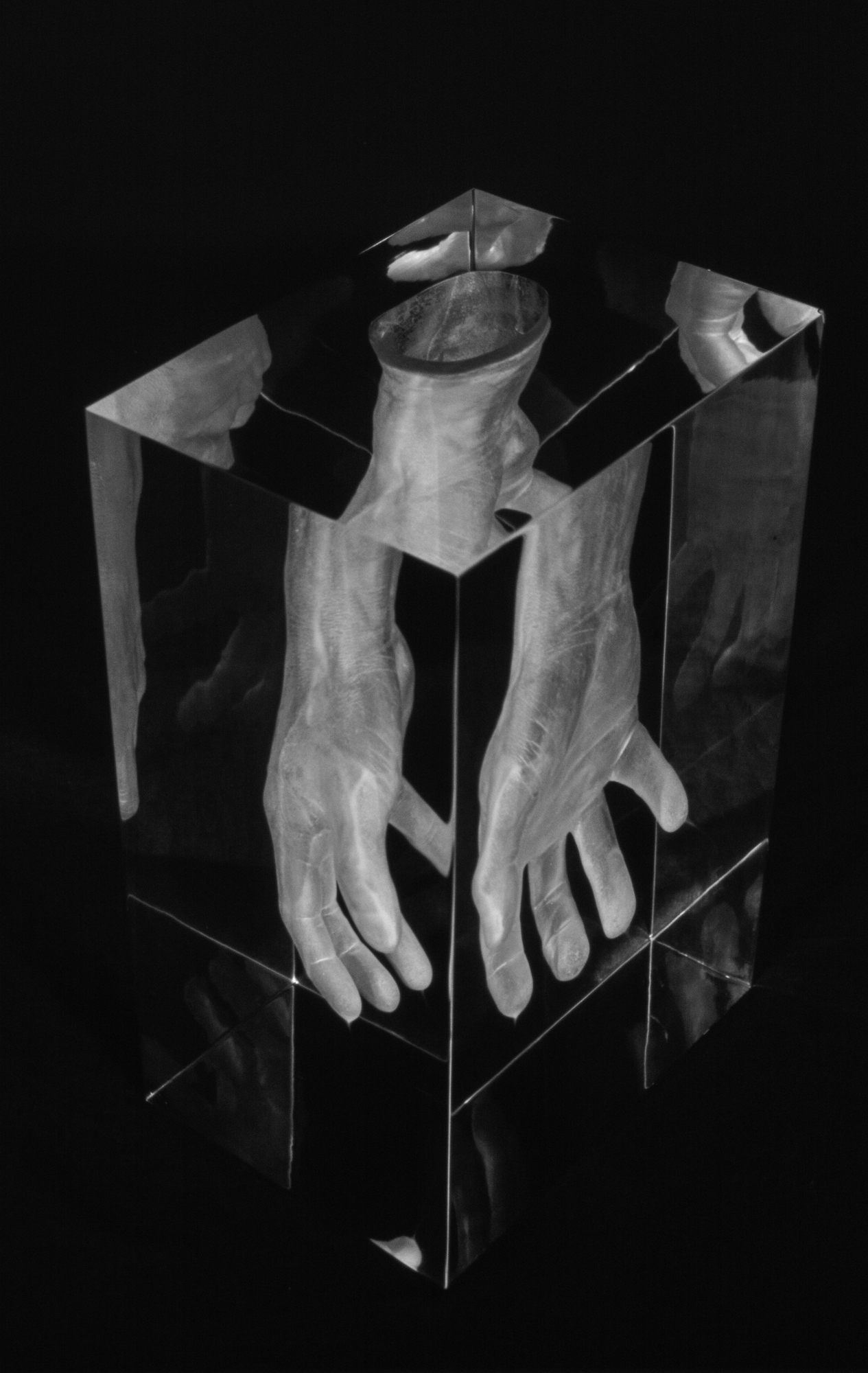 Phantom RH0 v1-print-2_greyscale